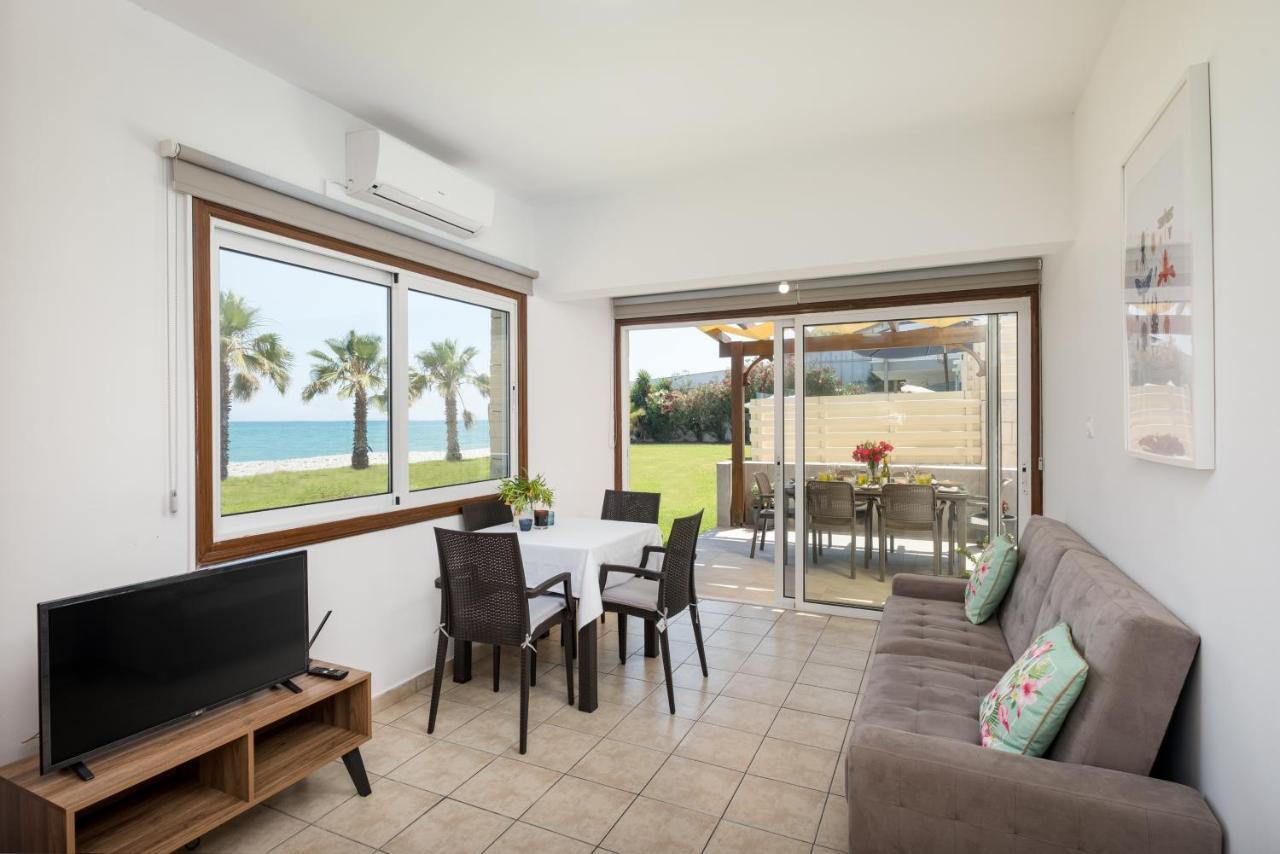 Pebble Beach Apartment Voróklini Kültér fotó